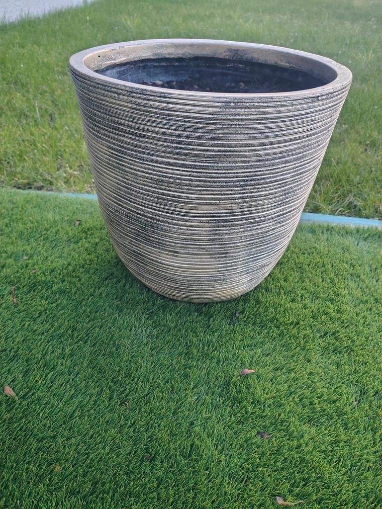 Bloempot goudkleurig, Tuin en Terras, Bloempotten, Ophalen, Gebruikt, 40 cm of meer, Rond