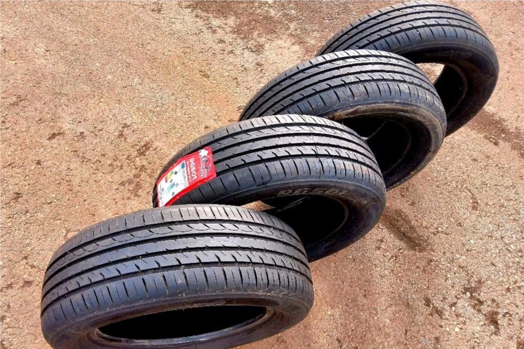 4 nouveaux pneus été 205/60-16, Autos : Pièces & Accessoires, Neuf, 16 pouces, Pneus été, 205 mm