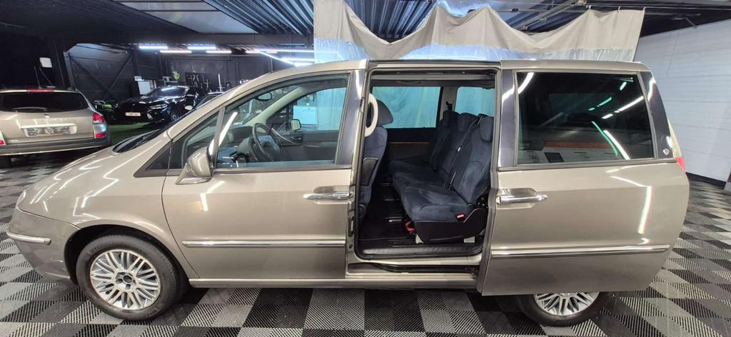 Lancia Phedra 2.2 Multijet 16v DPF AUTOMATIQUE 7-zitplaatsen, Autos, Lancia, Achat, Capteur de stationnement, Entreprise, Carnet d'entretien