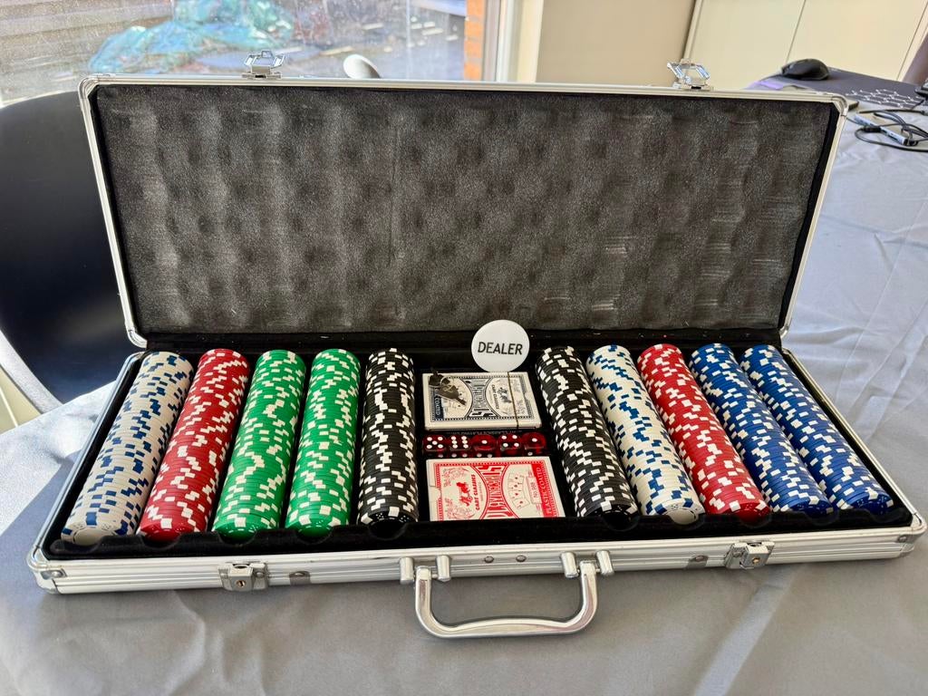Pokerset 500 chips, Hobby en Vrije tijd, Ophalen, Zo goed als nieuw
