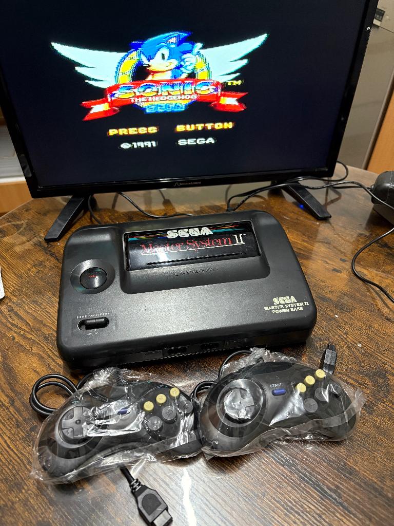 sega master system II 2  tres rare, Games en Spelcomputers, Spelcomputers | Sega, Master System, Met games, Ophalen of Verzenden