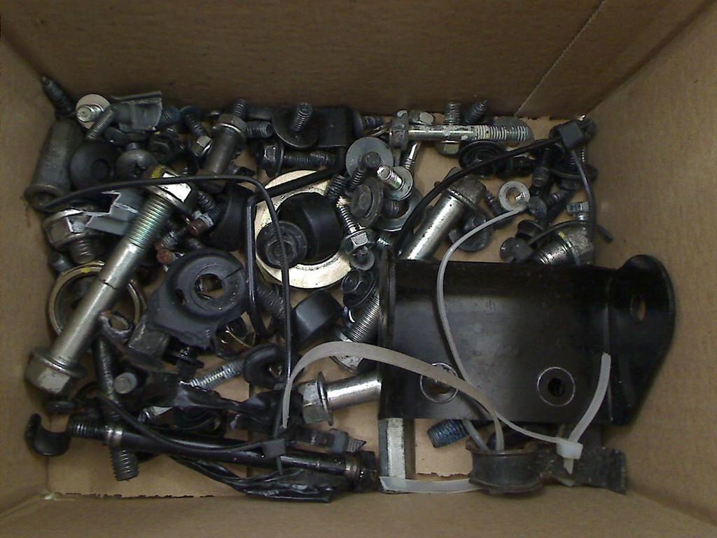 BOULON Kymco Agility 50 16+ 2021-2023 (E5) (01-2021/12-2023), Dhr. S. di Majo, Utilisé, Info@cama-motorparts.nl, P.J. Troelstraweg 8 8
3144 CX  MAASSLUIS, NL