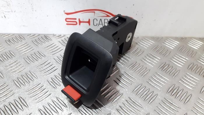 Achterbank slot van een Mercedes B-Klasse, Auto-onderdelen, Interieur en Bekleding, Gebruikt, -, Ophalen of Verzenden, -