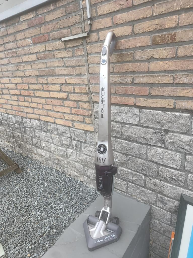 Steelstofzuiger Rowenta air Force 18 v ( zonder stroomkabel, Elektronische apparatuur, Ophalen