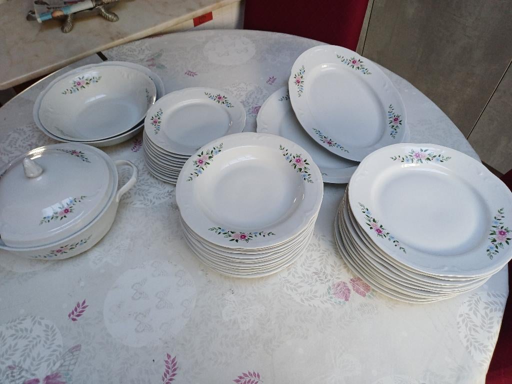 service de table vintage, Maison & Meubles, Service complet, Comme neuf, Enlèvement, Autres styles