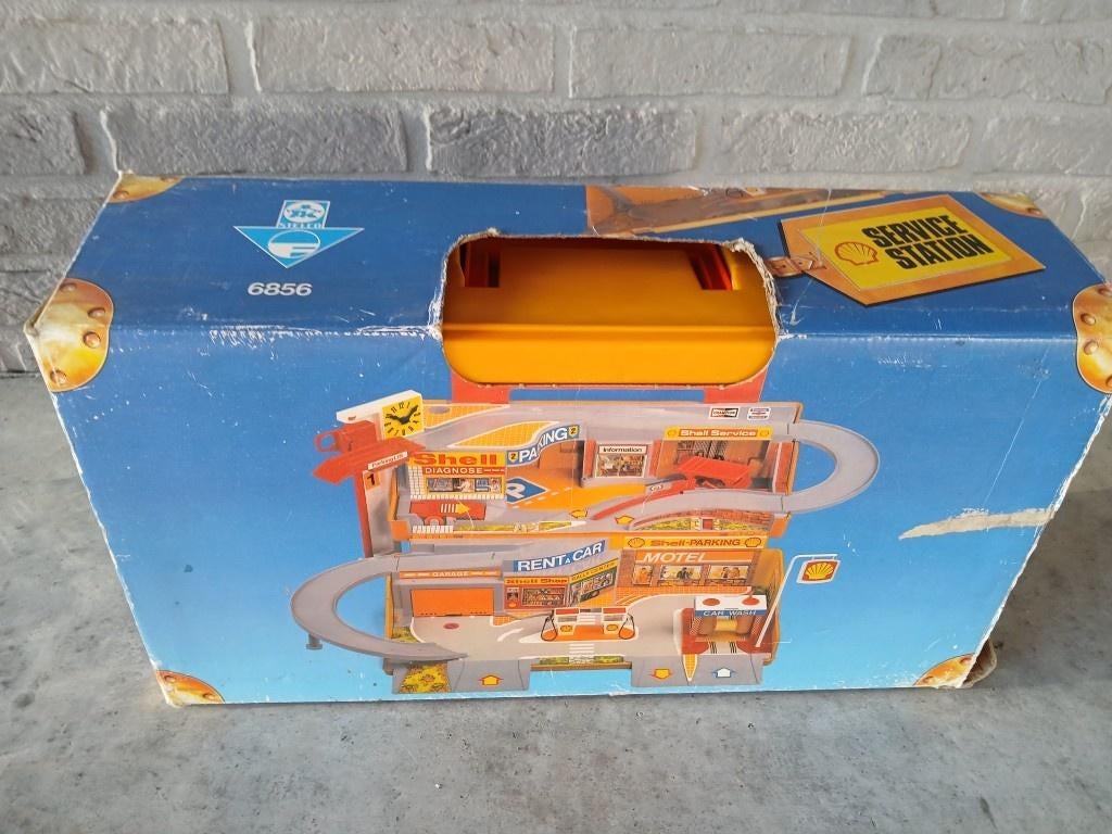 75€ voor 2 garages uit de jaren 70-80 voor modelauto's, Ophalen, Gebruikt