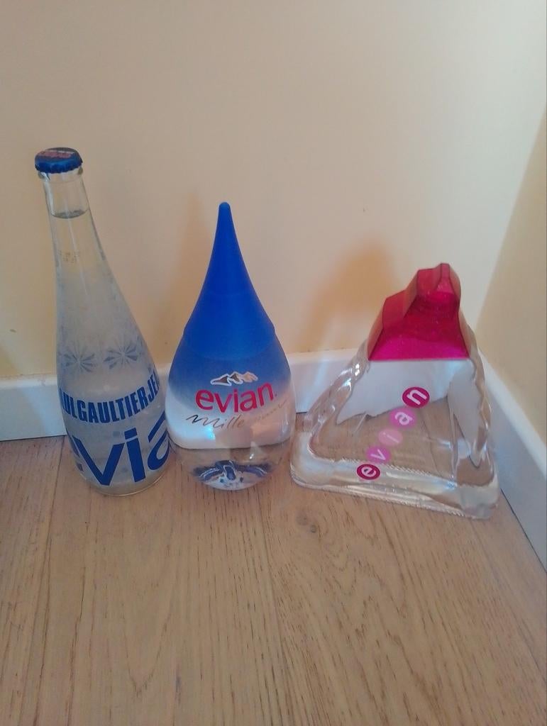 Bouteilles d'eau en milinium non ouvertes Evian - Jean-Paul, Collections, Enlèvement ou Envoi