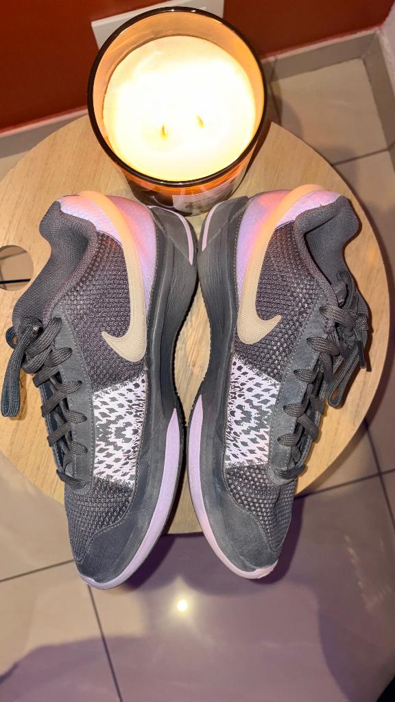 Chaussure de basket NIKE JA1, Enlèvement ou Envoi, Comme neuf, Chaussures
