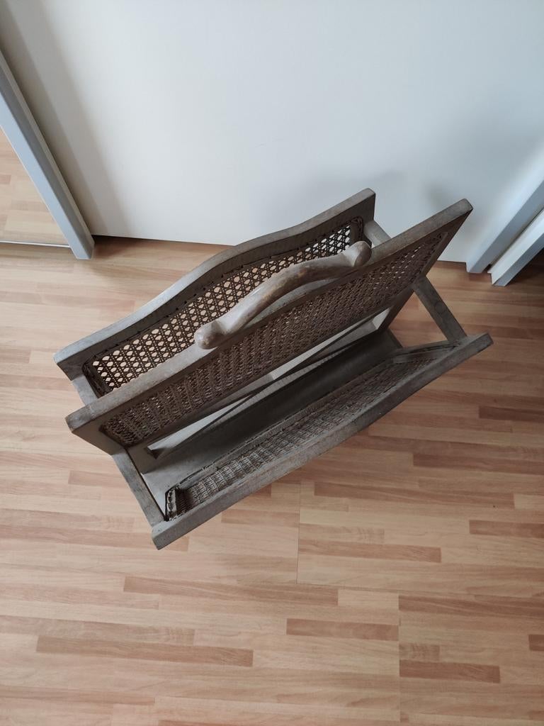 Mooie lectuurbak in hout!, Ophalen of Verzenden, Zo goed als nieuw