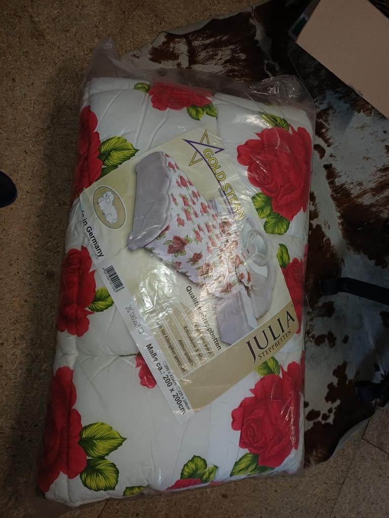 Warme bed sprei, Huis en Inrichting, Slaapkamer | Beddengoed, Ophalen