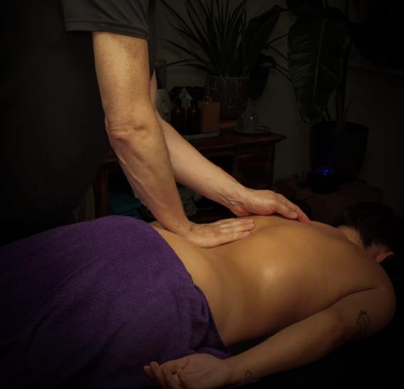 zachte intuïtieve ontspannende massage aan huis, Diensten en Vakmensen, Ontspanningsmassage