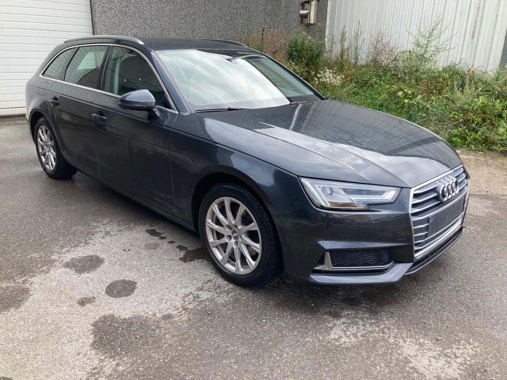 audi a4 // 2.0 tfsi // 150 ch //2019 // prete a immatriculé, Auto's, Automaat, 4 cilinders, A4, Bedrijf