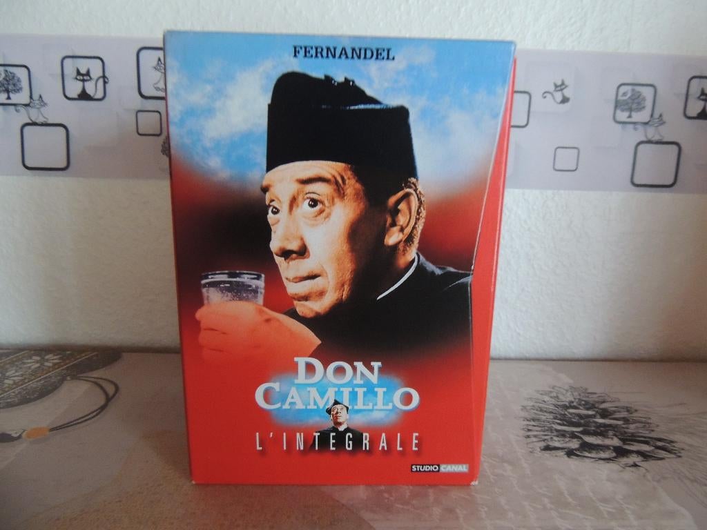 DVD - Don Camillo l'intégrale - Coffret 6 DVD, Enlèvement, Coffret