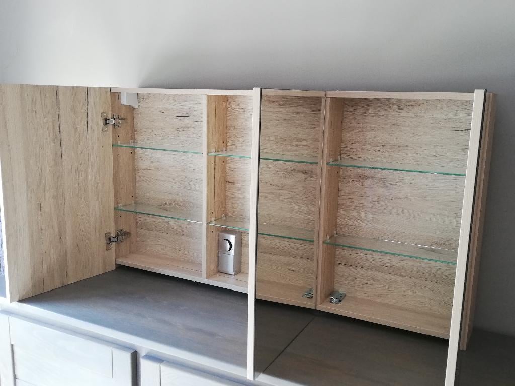 MEUBLE SDB NEUF HAUT DE GAMME (495 € )  A SAISIR 195 €, Maison & Meubles, Salle de bain | Meubles de Salle de bain, Enlèvement