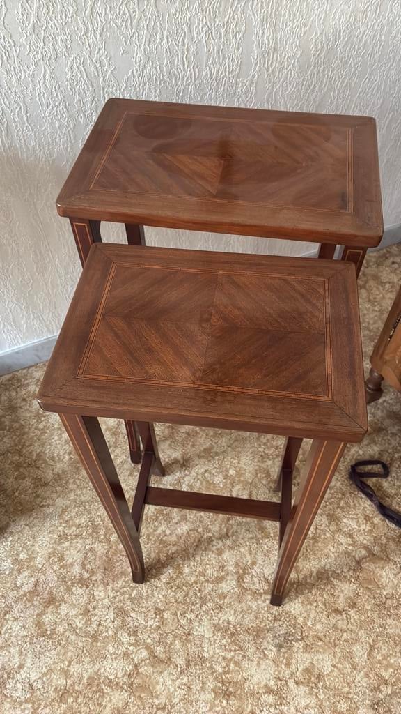 Deux tables d'appoint séparées, Enlèvement, Comme neuf, Bois