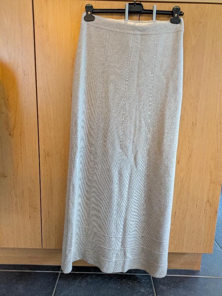 Ensemble jupe longue Escada avec pull, Vêtements | Femmes, Taille 38/40 (M), Enlèvement ou Envoi, Beige, Escada