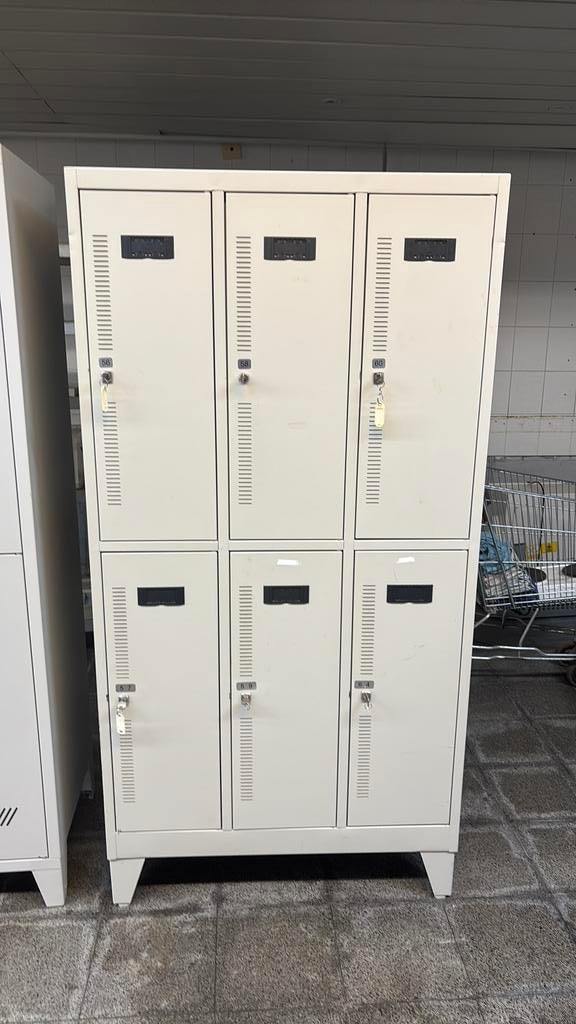 Lockerkasten metalen vintage, Huis en Inrichting, Kasten | Lockerkasten, Ophalen, Gebruikt, Perfect onderhouden!