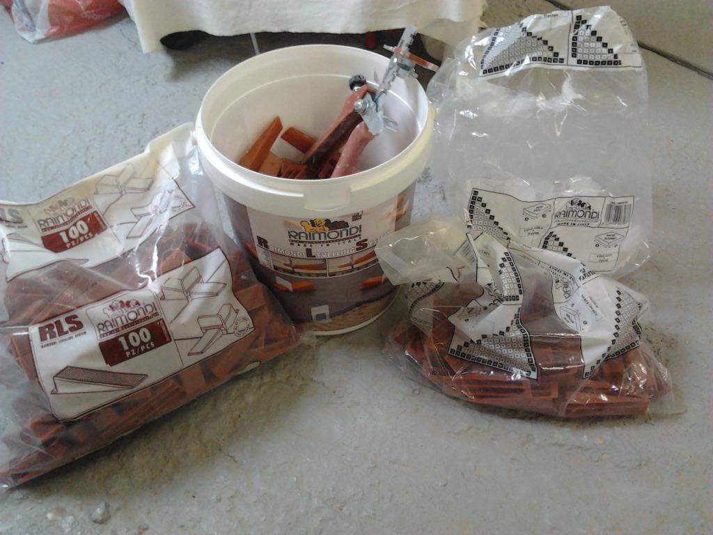 Raimondi leveling system voegbreedte voor tegels, Bricolage & Construction, Enlèvement ou Envoi, Neuf, Autres matériaux, Carrelage de sol