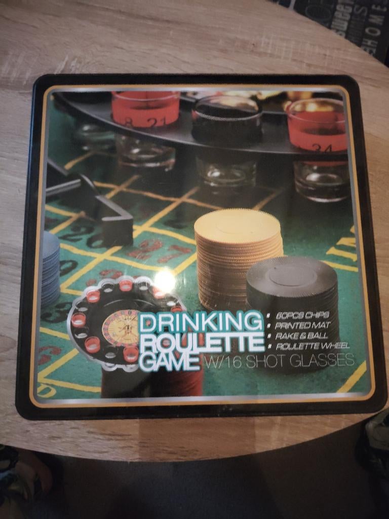 Roulettespel met drinken, Hobby en Vrije tijd, Gezelschapsspellen | Overige, Vijf spelers of meer, Ophalen of Verzenden, Zo goed als nieuw