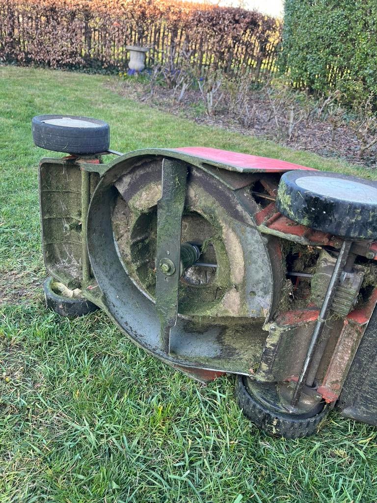 Benzine grasmaaier kubota, Jardin & Terrasse, Tondeuses à gazon, Tondeuse rotative, Tondeuses à gazon à essence, 40 à 49 cm, Enlèvement