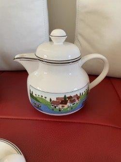 theepot Villeroy & Boch + 2 tassen, Antiek en Kunst, Ophalen