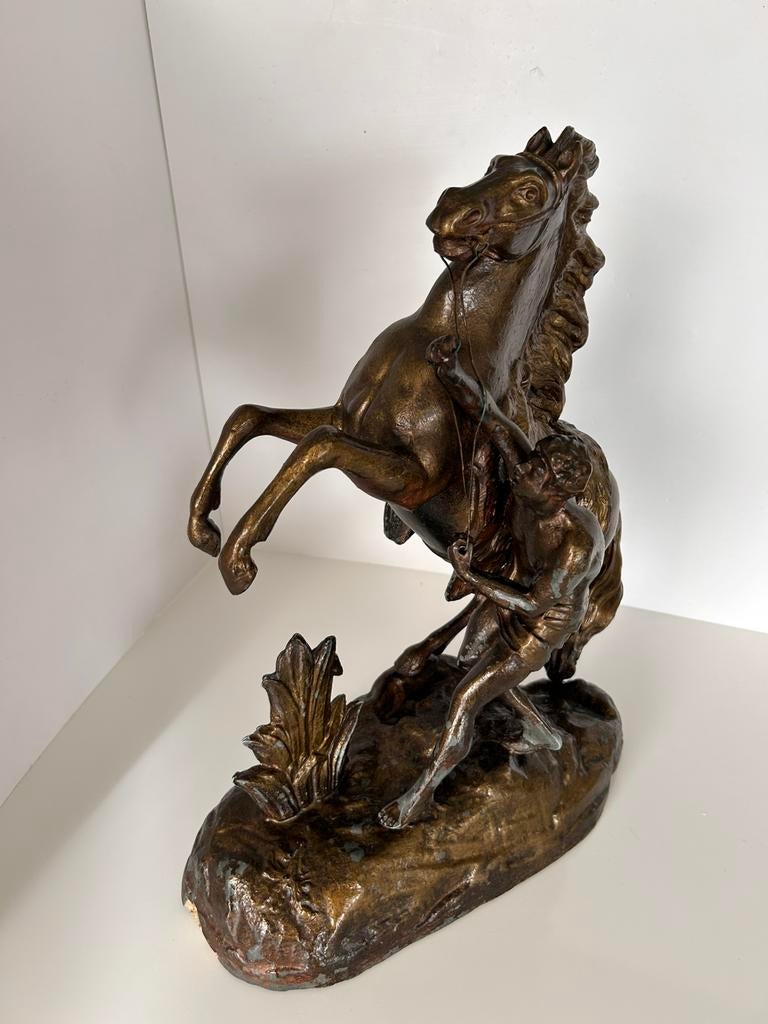 Cheval à cordage avec chauffeur., Enlèvement