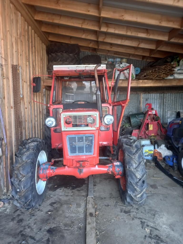 Tracteur  fiat  universal 640dt, Articles professionnels