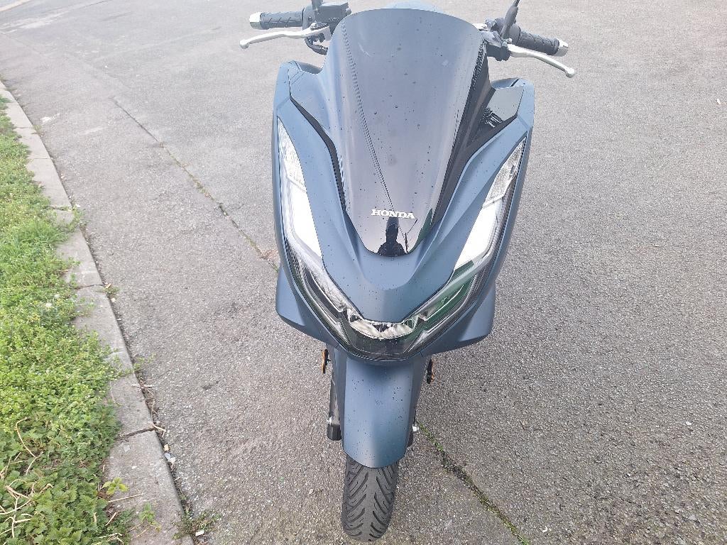 Honda pcx 125, Motos, Scooter, Particulier, Éclairage LED, 125 cm³