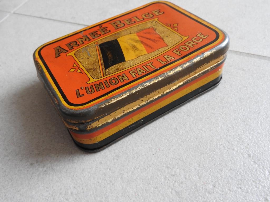 1914 -18 originele TABAKSDOOS (leeg) Belgisch leger, Ophalen of Verzenden, Landmacht, Overige typen