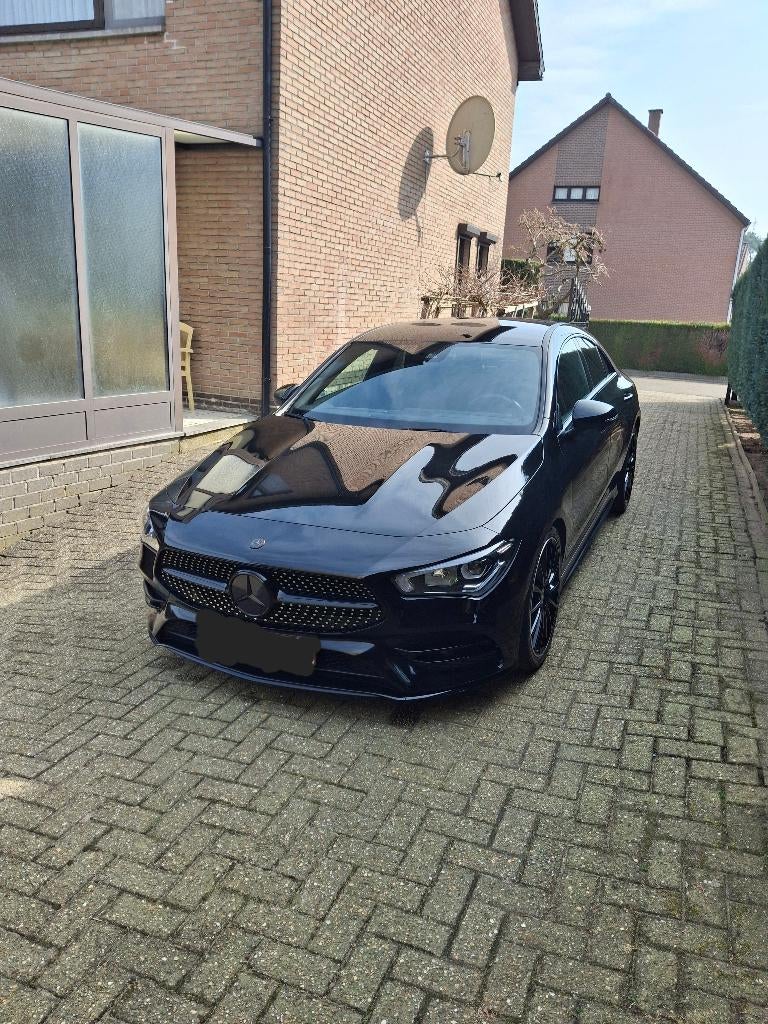 Zeer mooie wagen cla180 benzine 2021 zeer goed onderhouden, Auto's, Mercedes-Benz, CLA, 4 cilinders, Zwart, 5 deurs