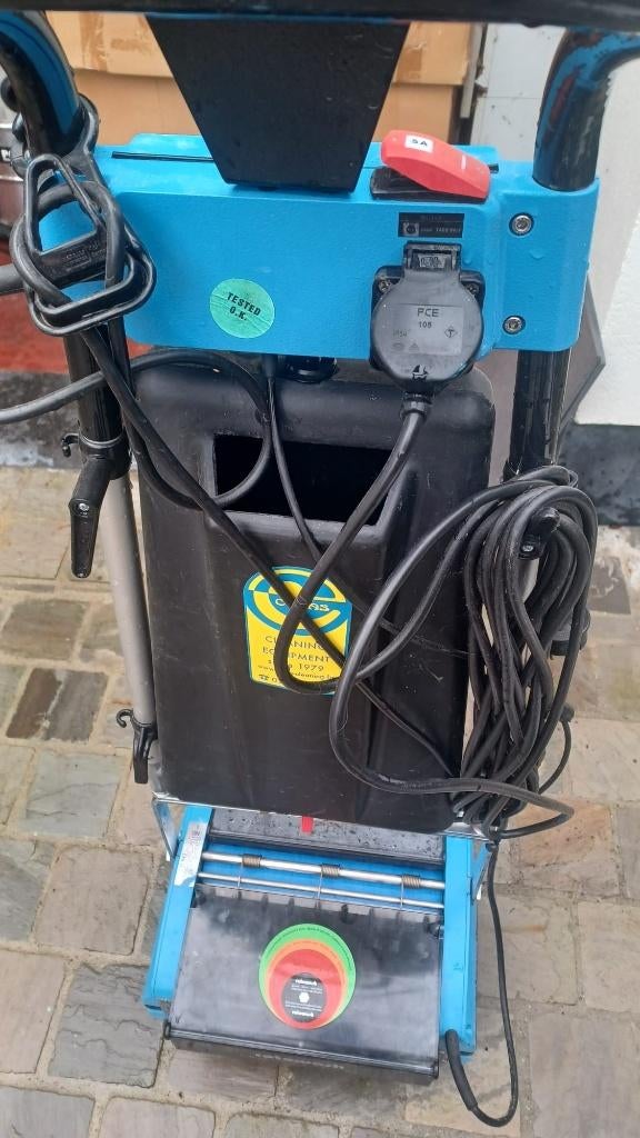 Autowasmachine - Rotowash, Doe-het-zelf en Bouw, Reinigingsmachines, Ophalen, Zo goed als nieuw, Schrobmachine