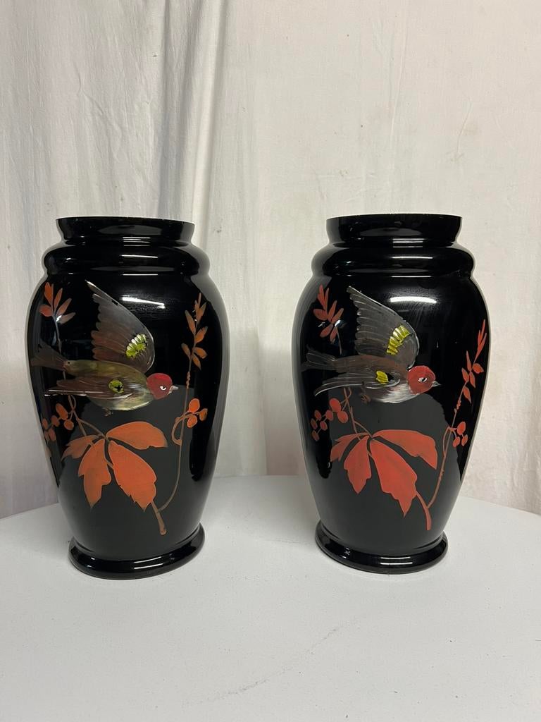 Paire de vases noir peints main chardonnerets, Antiquités & Art, Enlèvement