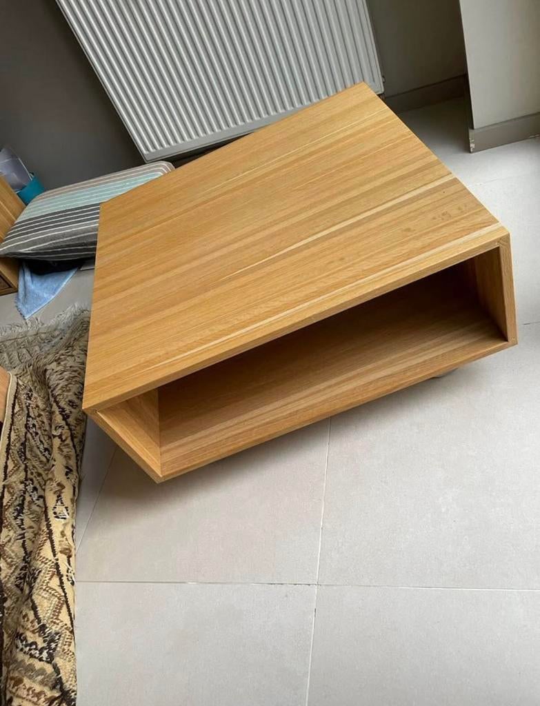 Schitterende massief eikenhouten woonkamertafel op wielen, Huis en Inrichting, Ophalen, Zo goed als nieuw