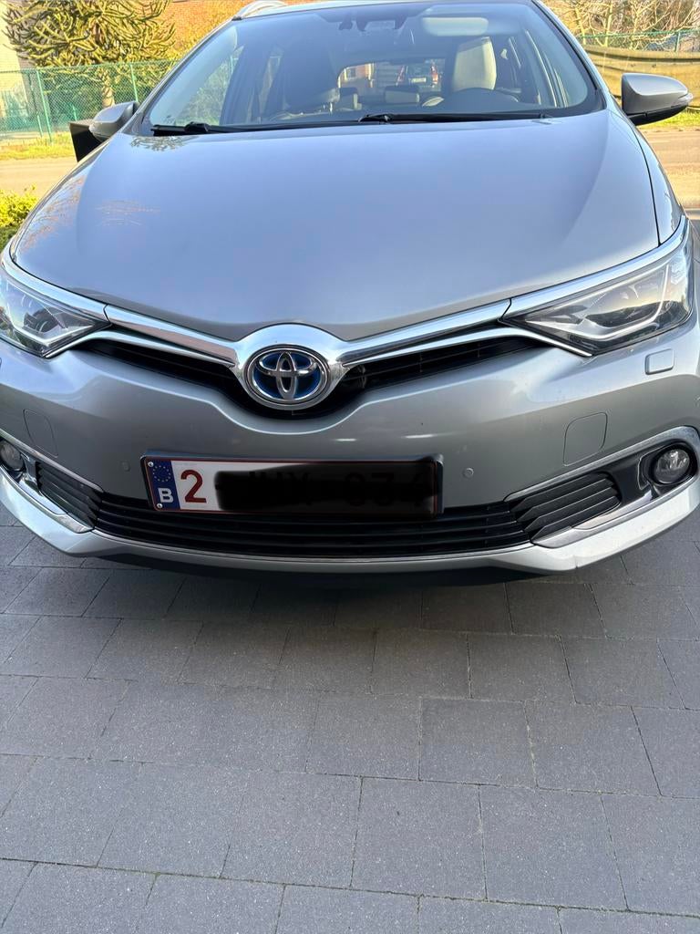 Toyota Auris, Autos, Toyota, Argent ou Gris, Achat, 5 portes, Capteur de lumière
