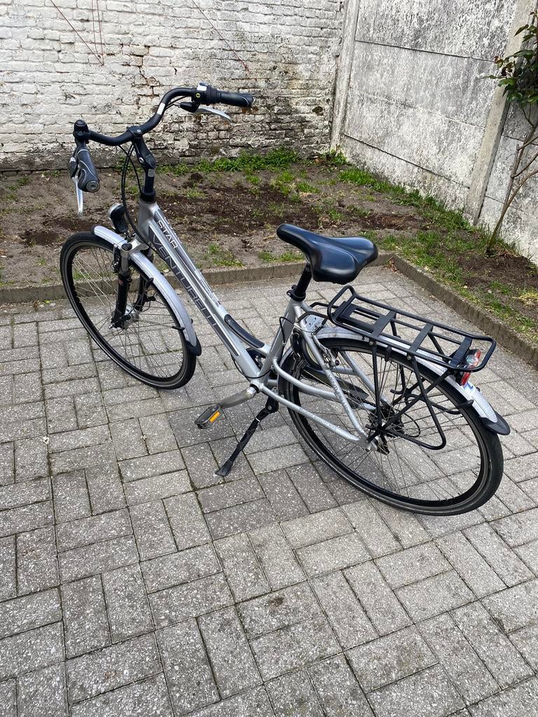VENTURELLI DAMES FIETS IN NIEUW STAAT, Fietsen en Brommers, Fietsen | Dames | Damesfietsen, Zo goed als nieuw, Versnellingen, Ophalen