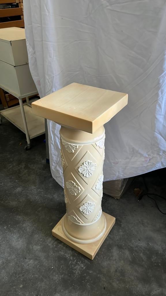 Sokkel, Huis en Inrichting, Ophalen, Zo goed als nieuw