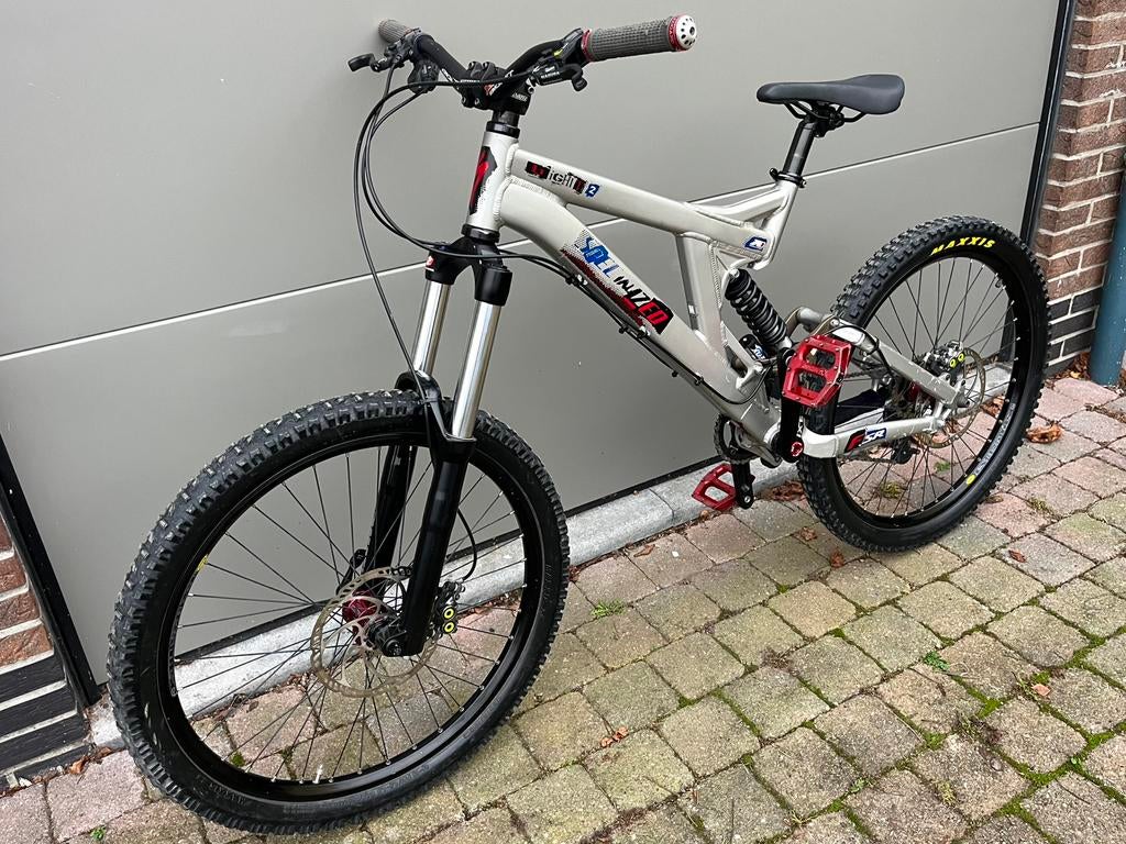 Downhill fiets Specialized Big Hit II, Vélos & Vélomoteurs, Vélos | VTT & Mountainbikes, Utilisé, VTT tout suspendu, Enlèvement