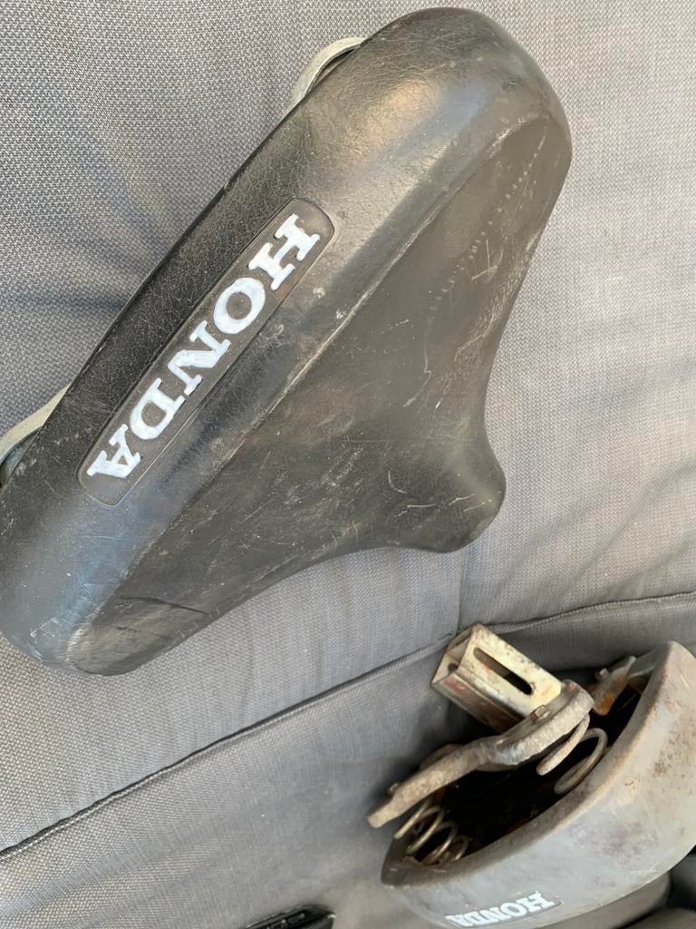 Zwarte zadel honda camino, Fietsen en Brommers, Ophalen of Verzenden, Gebruikt, Zadel