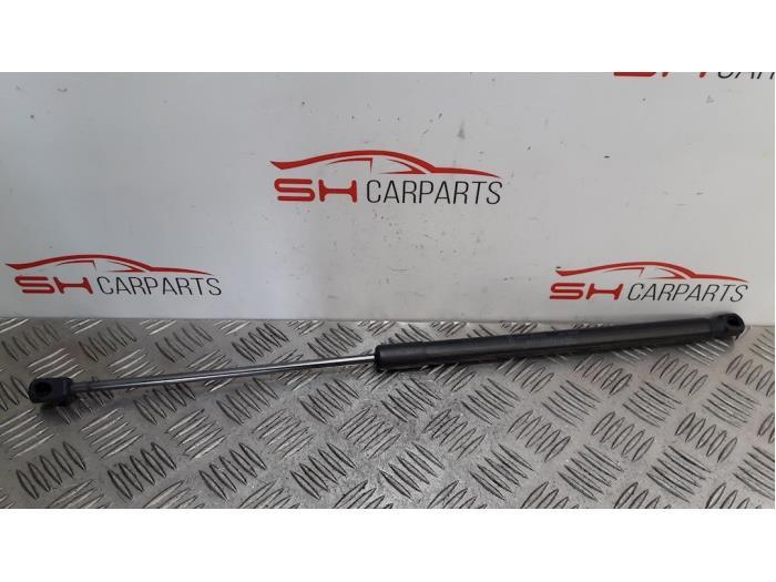 Gasdemper links-achter van een Ford Fiesta, Auto-onderdelen, Carrosserie, Ford, Gebruikt, 3 maanden garantie, Ophalen of Verzenden