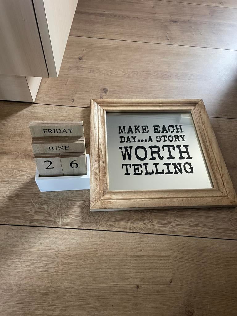 Kader en kalender, Enlèvement, Comme neuf