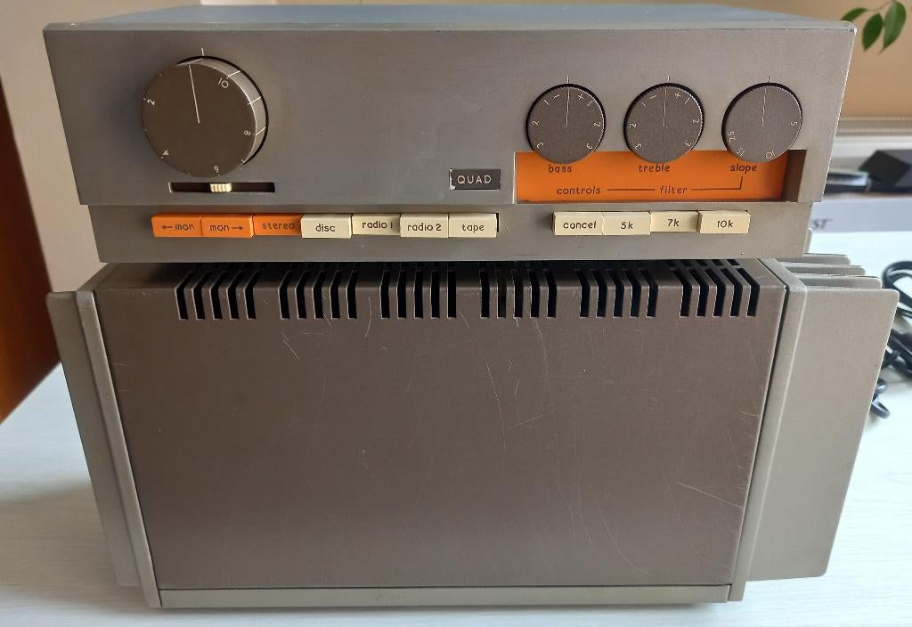 Quad 33 préampli & 303 ampli vintage, Enlèvement, Reconditionné, Stéréo