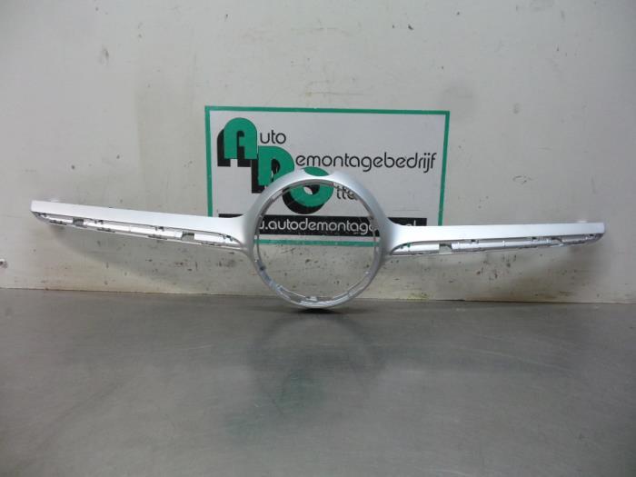 Cadre de calandre d'un Mercedes E-Klasse (E-Klasse 16-), Neuf, 3 mois de garantie, -, -