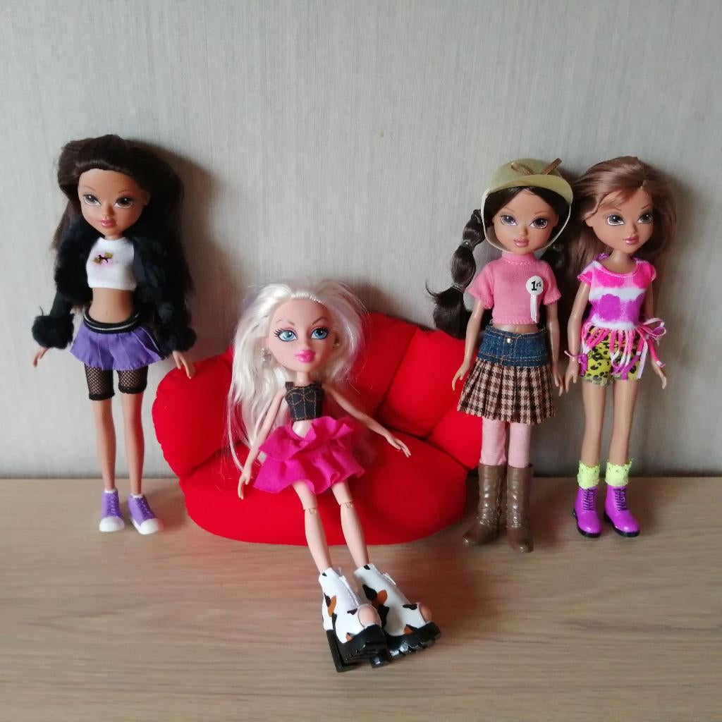 Mooie set Bratz poppen ( 2009 en 2015 ), Collections, Poupées, Comme neuf, Enlèvement ou Envoi
