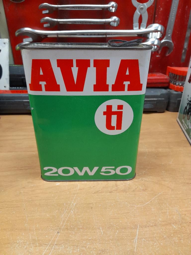 oude lege oliekan avia ti 20w50, Verzenden, Gebruikt, Overige typen