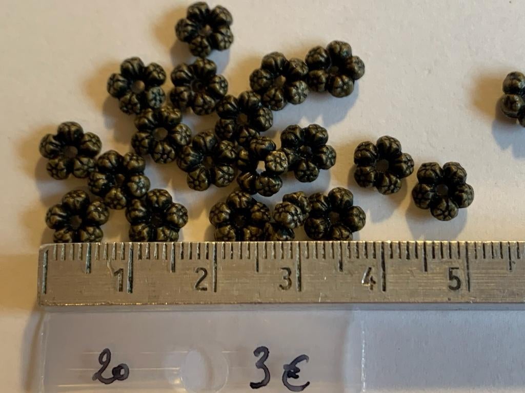 20 metalen tussenkraal bloem, Enlèvement ou Envoi, Neuf, Entretoise ou Perle intermédiaire