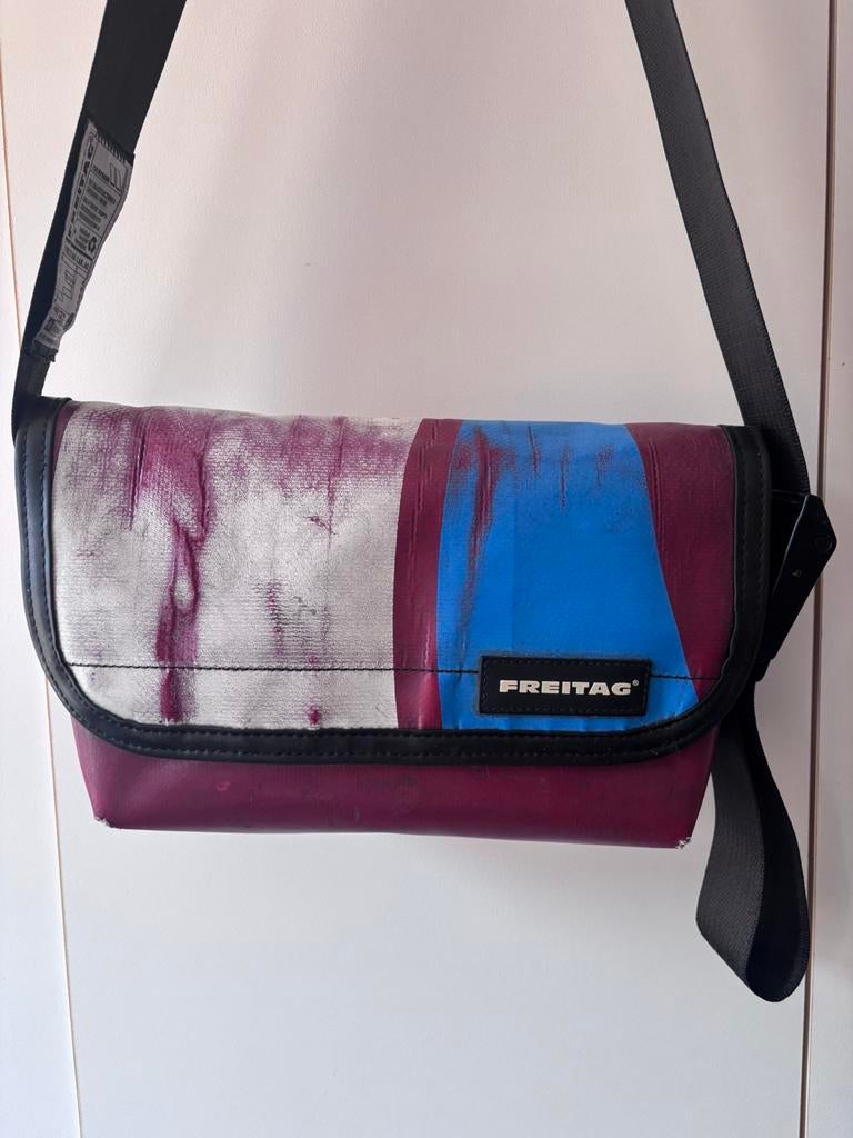 Freitag hawaii five-0, Ophalen, Zo goed als nieuw, Rood, Overige merken