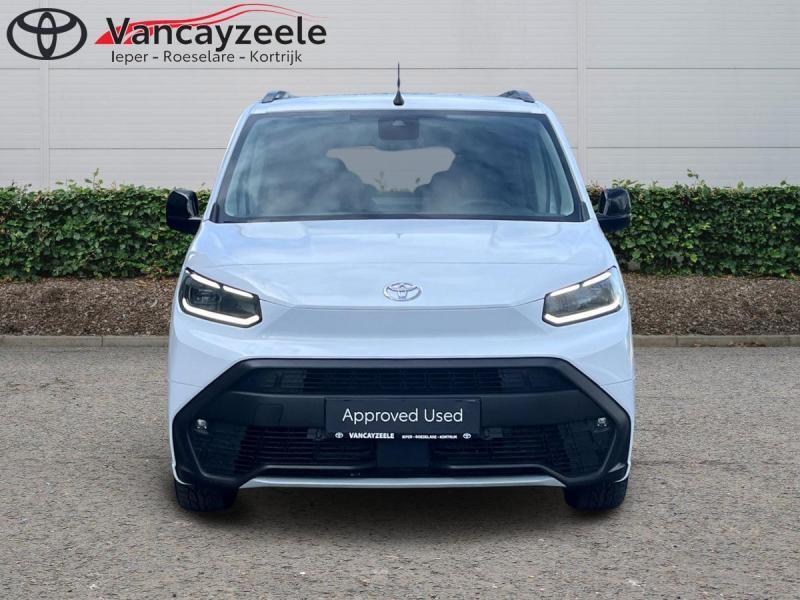 Toyota ProAce City Verso LWB Family 7pl+cam+gps+sens V+A+das, Auto's, Toyota, Monovolume, ProAce, Wit, 130 pk