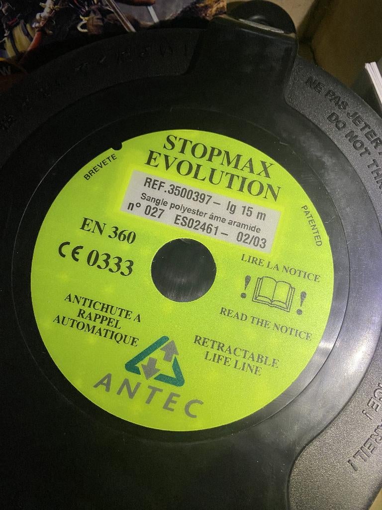 Dispositif anti chute avec sangle de 15m, neuf, jamais servi, Bricolage & Construction, Vêtements de sécurité, Enlèvement, Neuf
