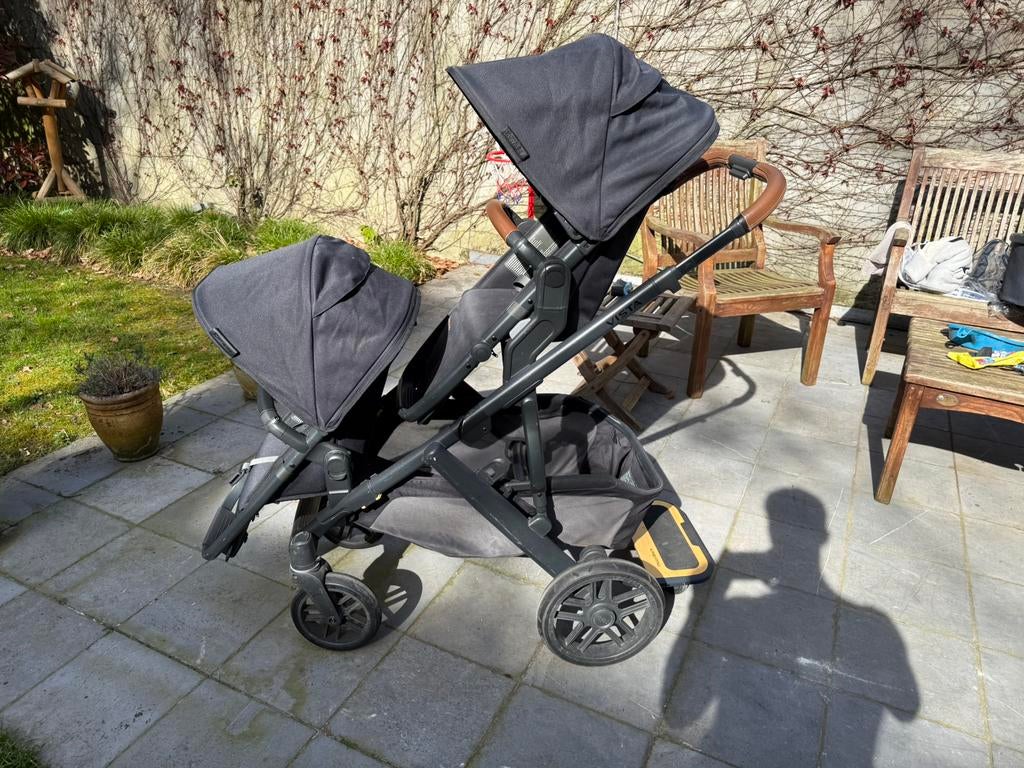 UPPAbaby Vista V2, incl tweede zitje en meerijdplankje, Kinderen en Baby's, Buggy's, Ophalen, Zo goed als nieuw