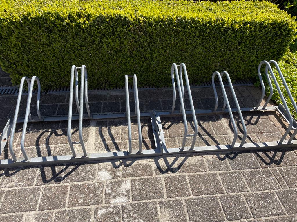 Gegalvaniseerd ijzeren fietsenrek, Ophalen, Zo goed als nieuw